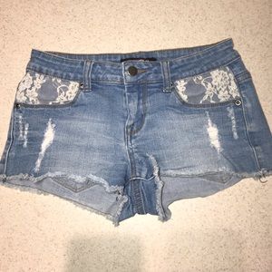 lace pocket shorts